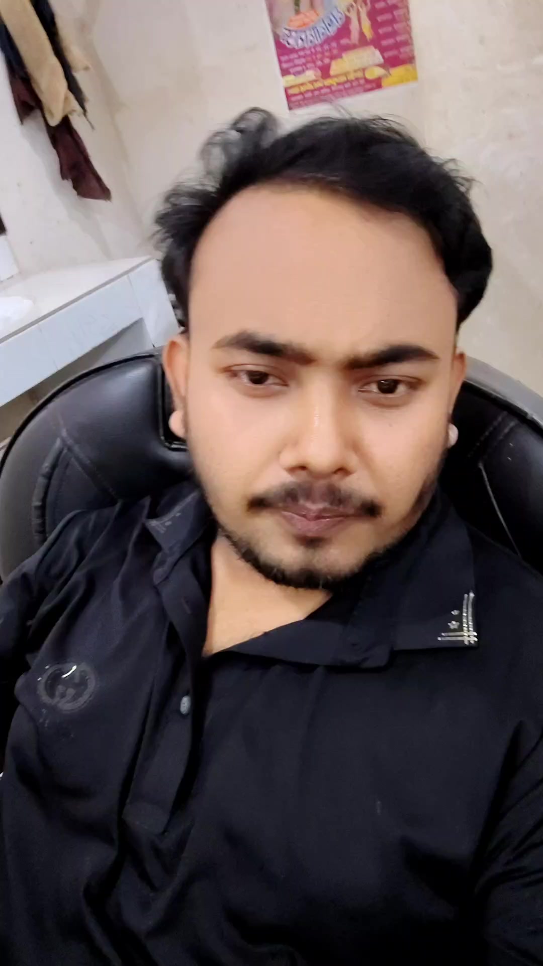 @🇧🇩 𝙍𝙖𝙝𝙪𝙡'🤍
