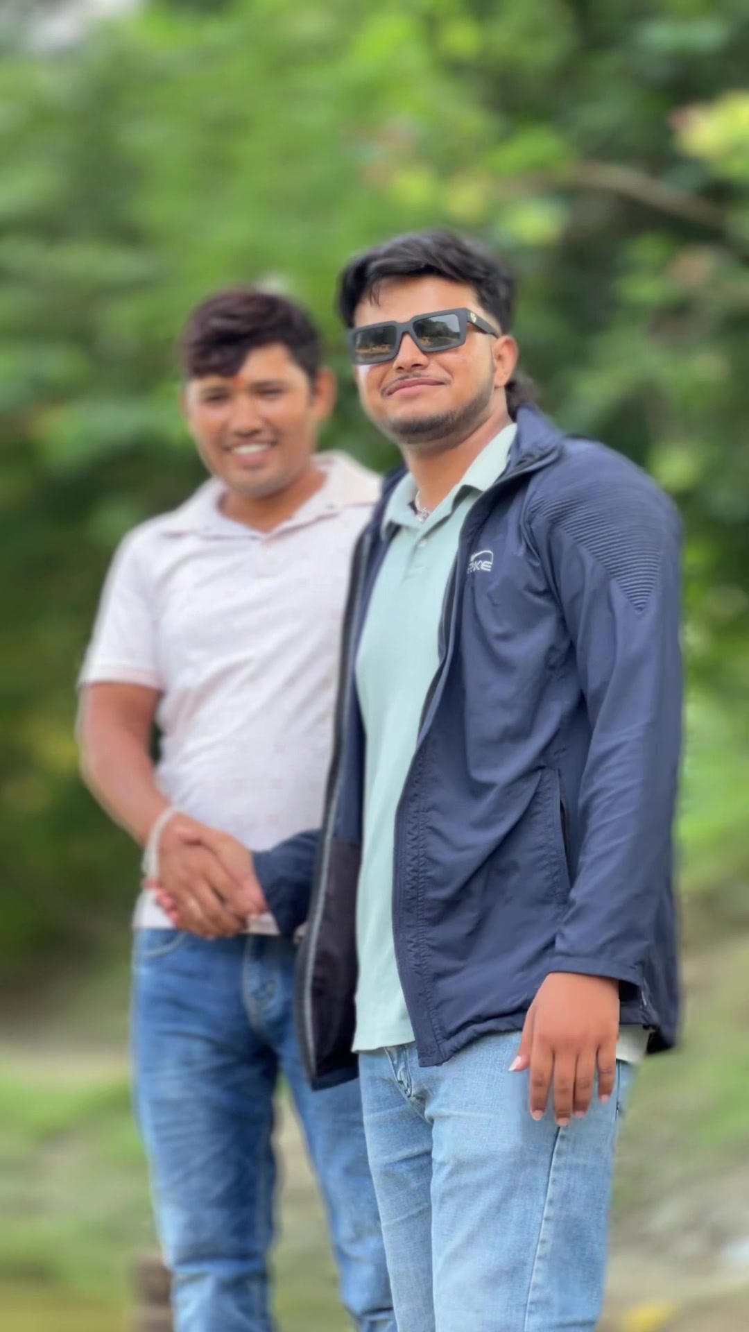 @Aklesh_18