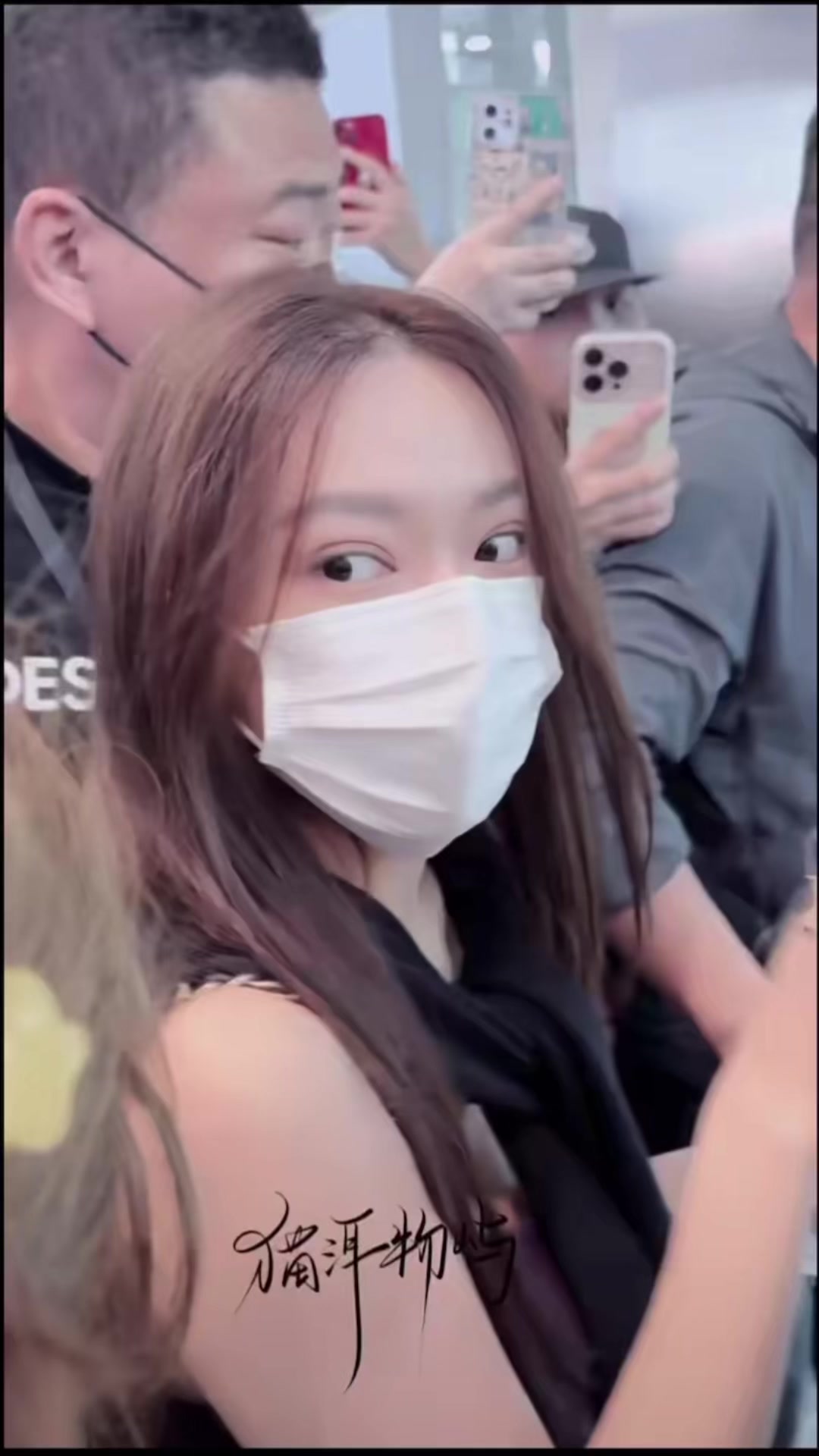@𝐒𝐨𝐫𝐚&bull;