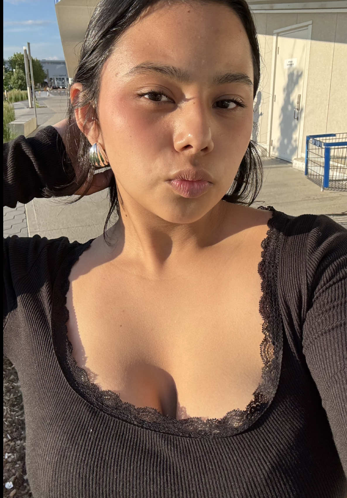 @Dacia Reyes