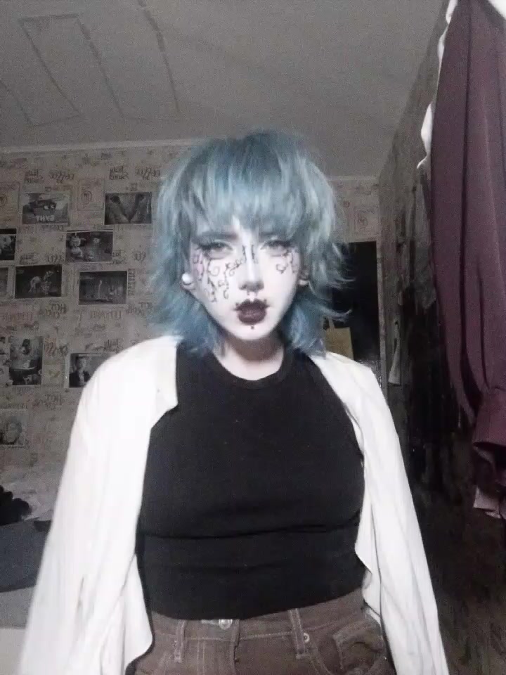 @𝐛𝐚𝐭🕸