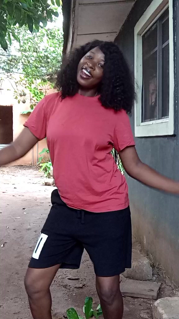@Christabel 💜🦋