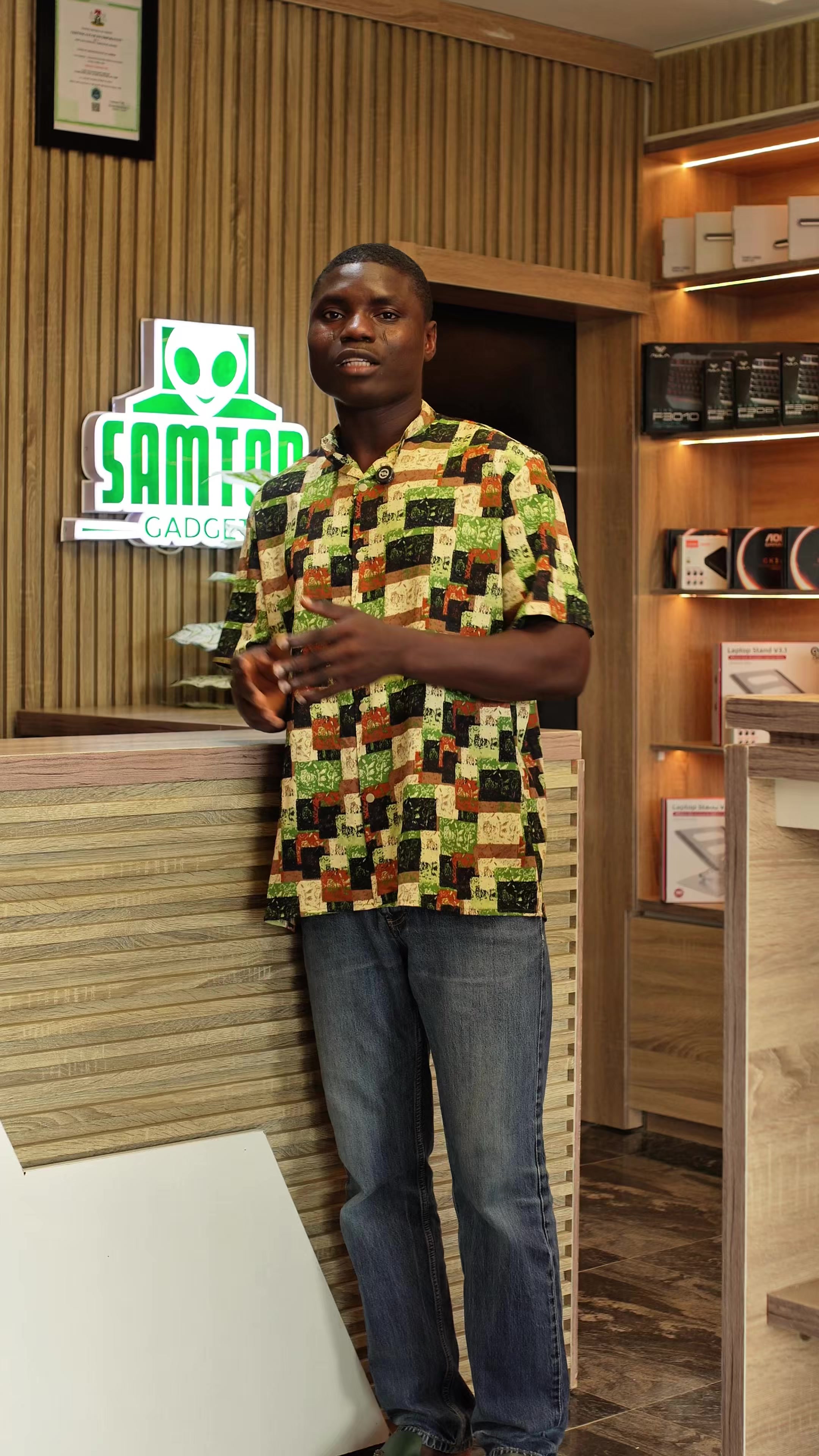 @Samtop Gadgets👽