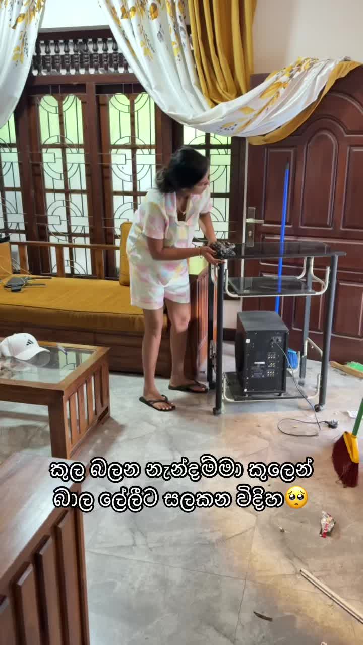 @Mane Girl🎭 ( මනා)