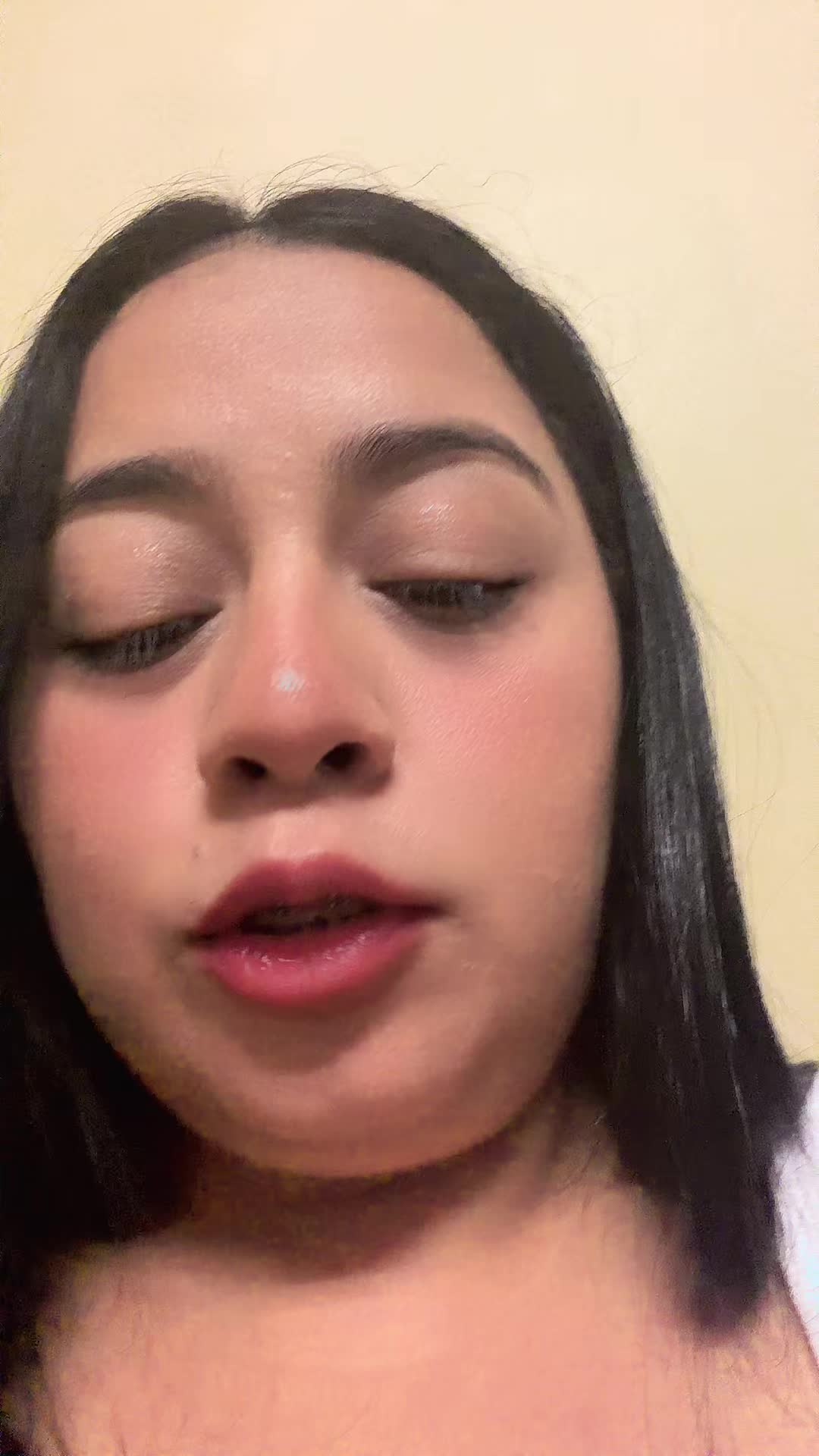 @anabella