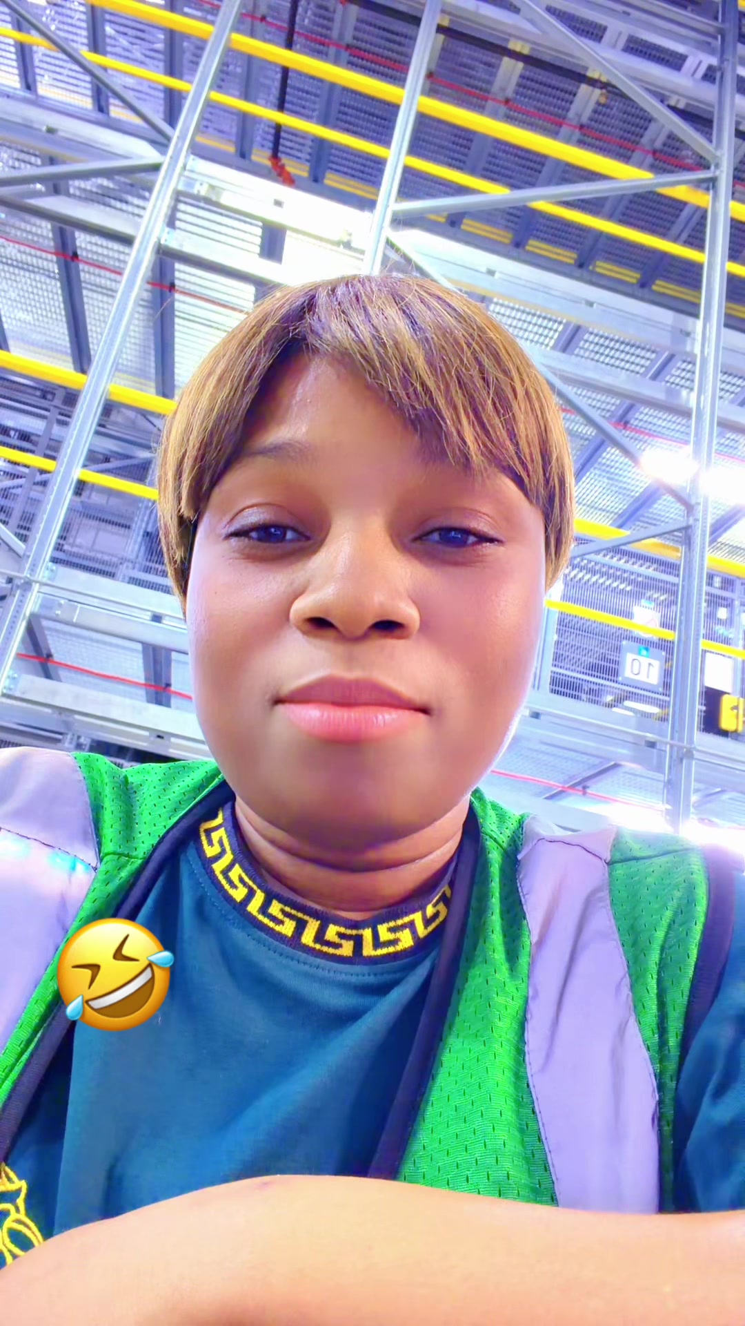 @yvelene