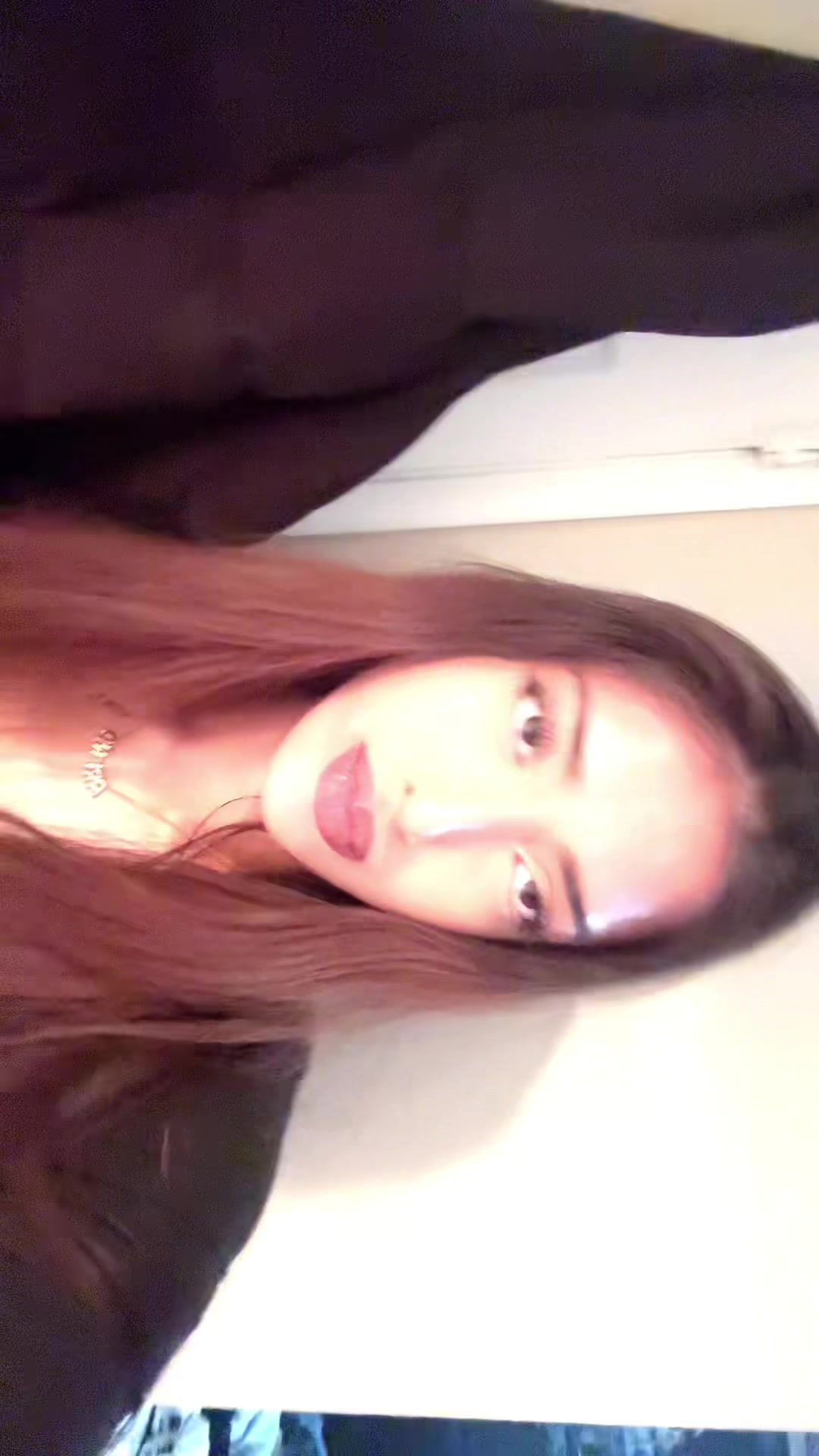 @arinarozario