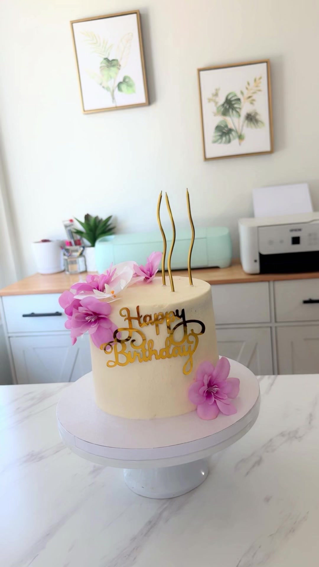 @Lupita’ Cakes 🎂