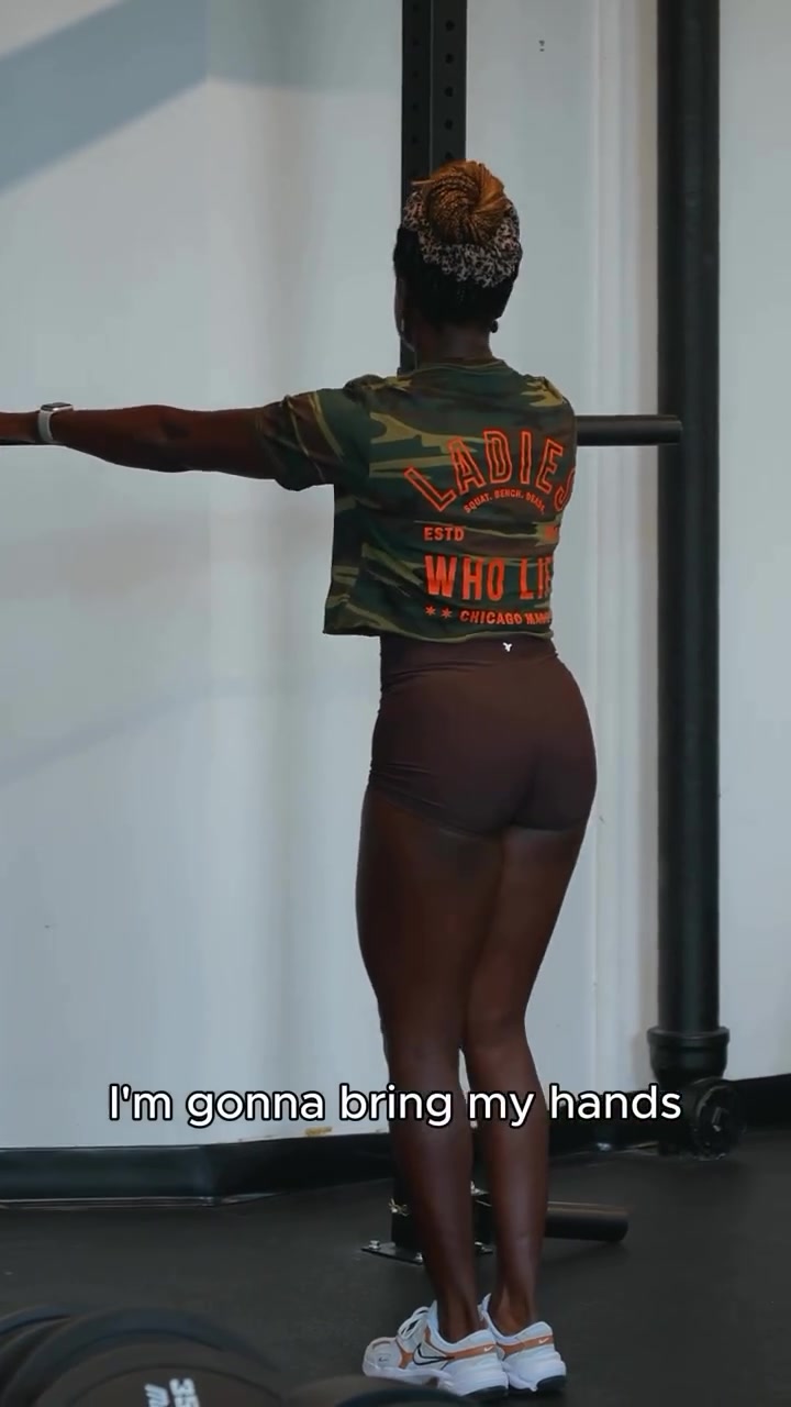 @Ladieswholiftofficial