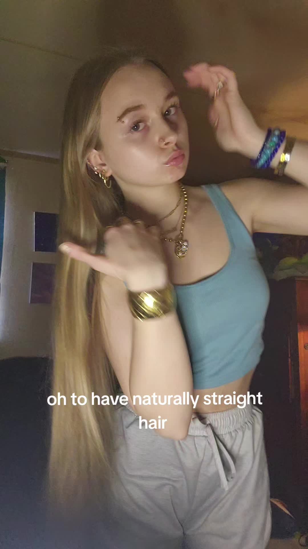 @💙 𝓑𝓮𝓵𝓵𝓪  ⚜️