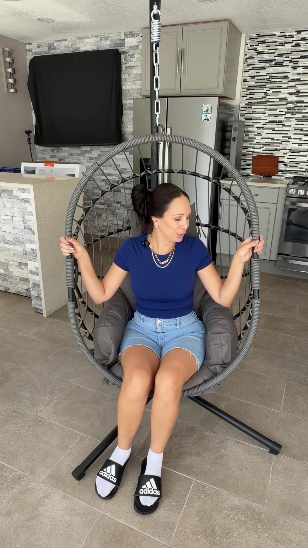 @Aniadys