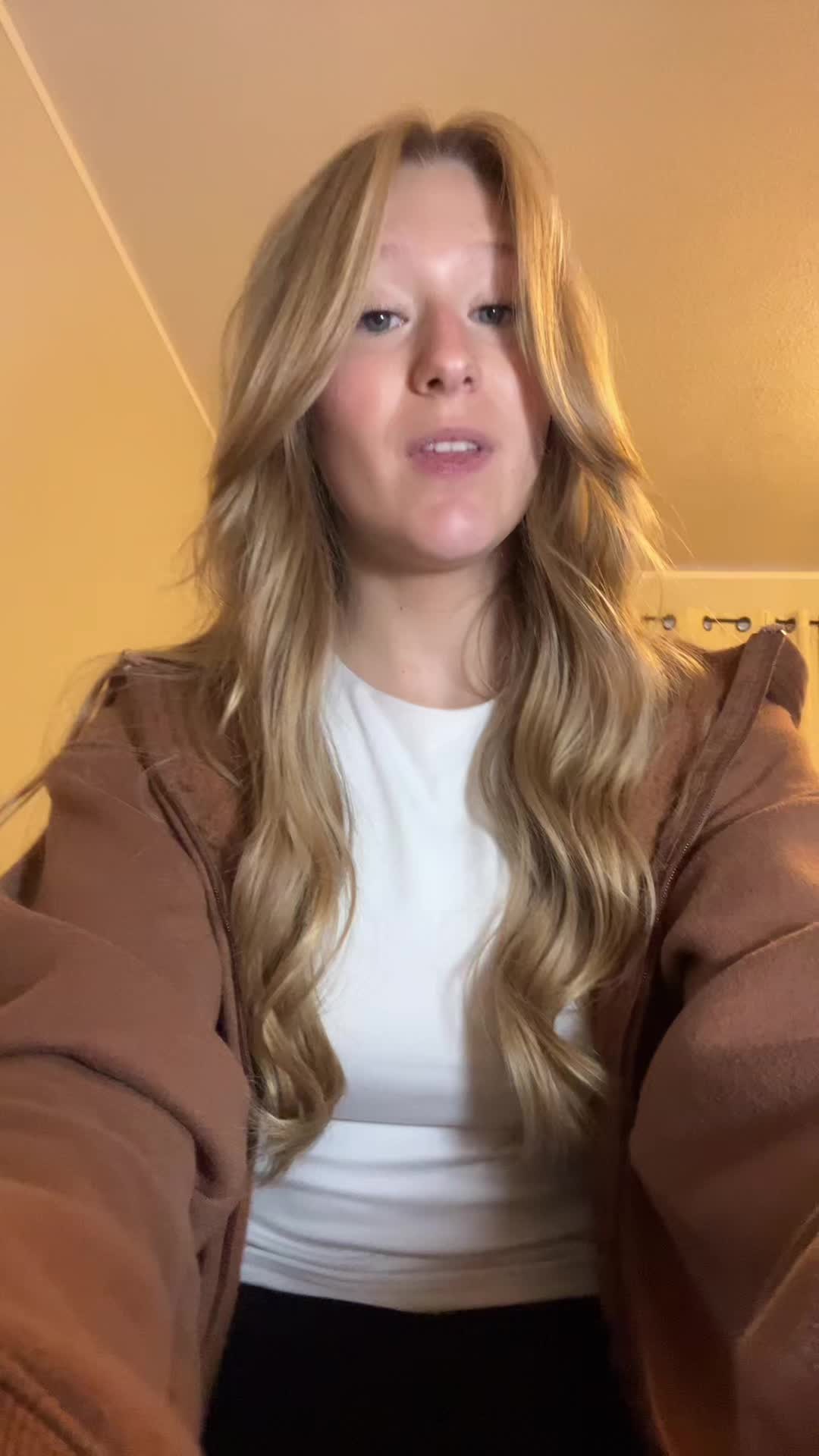 @Emaly
