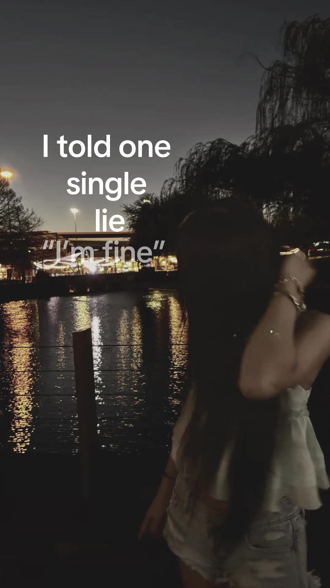 @⃟