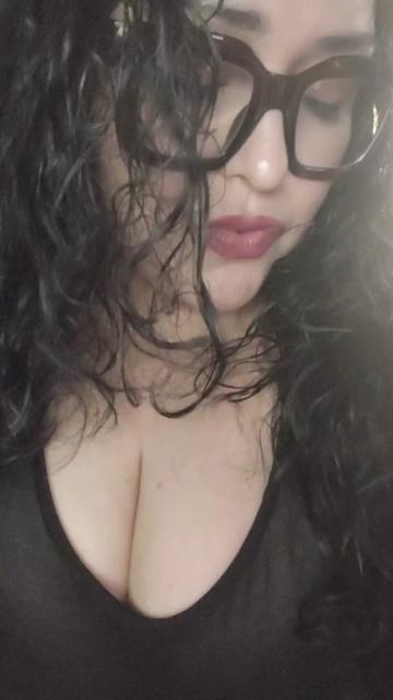 @👑HunnyBrat🍯
