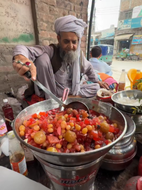 @wefoodiepk