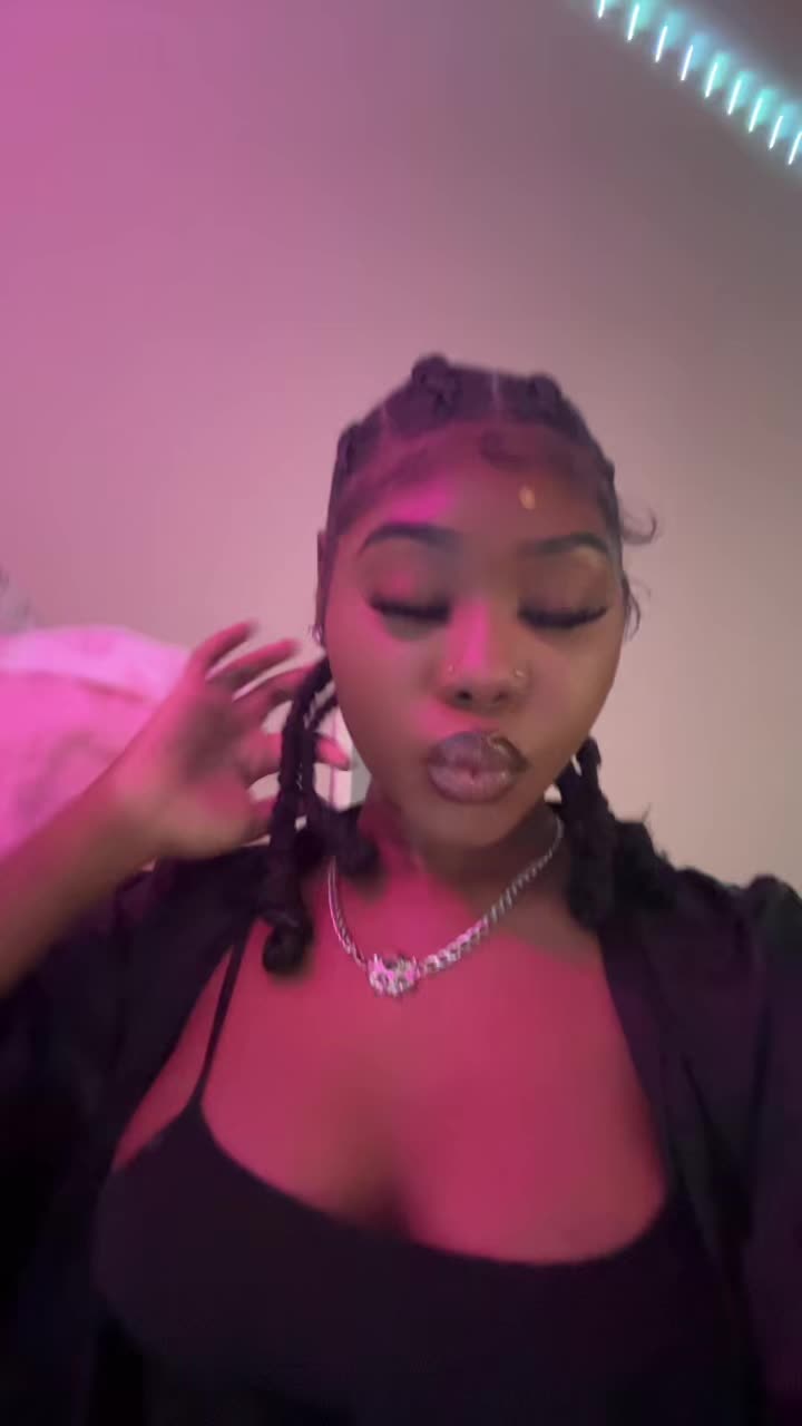 @Theyluv. Jaja☁️🧸
