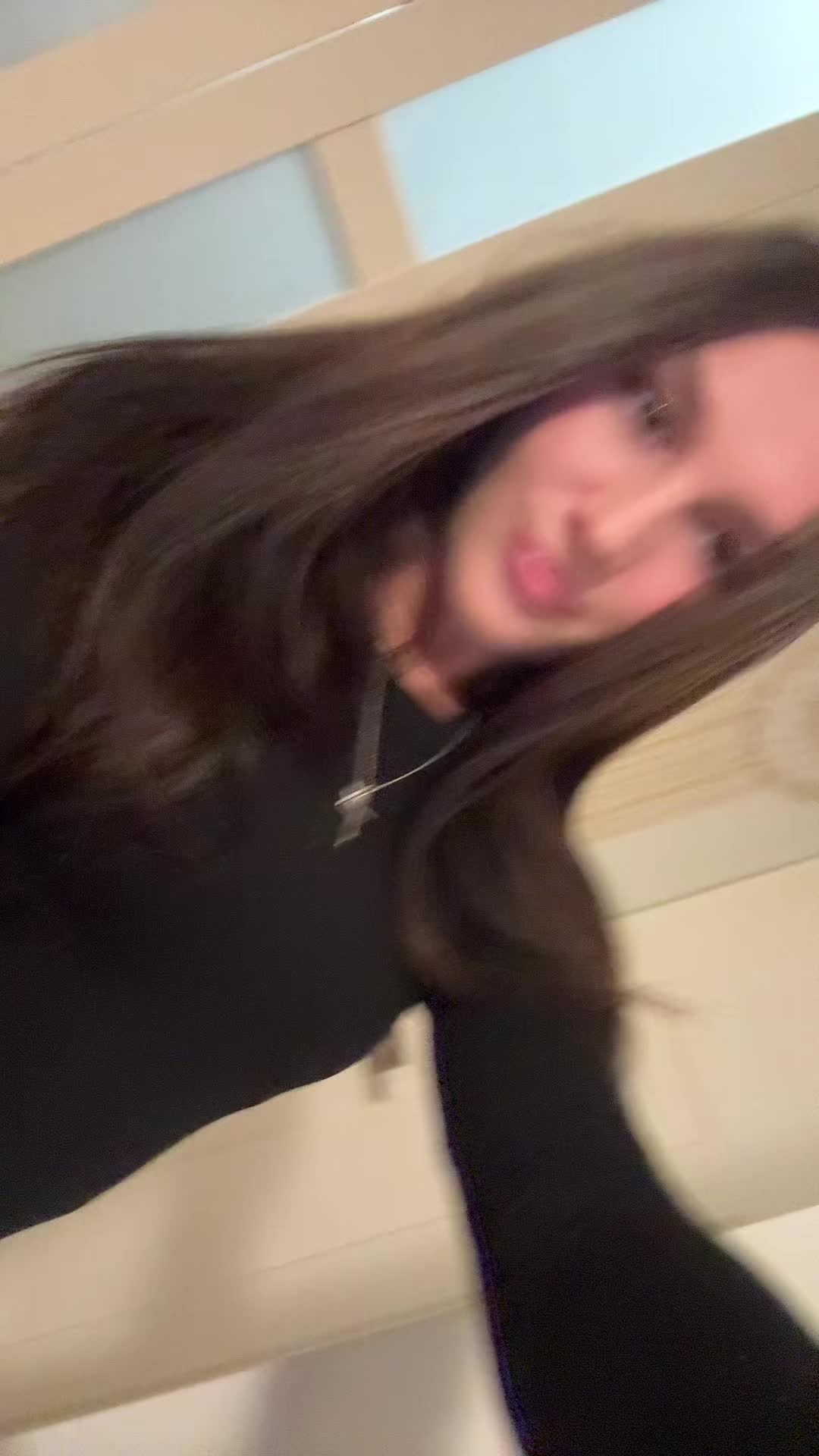 @bellaamarks