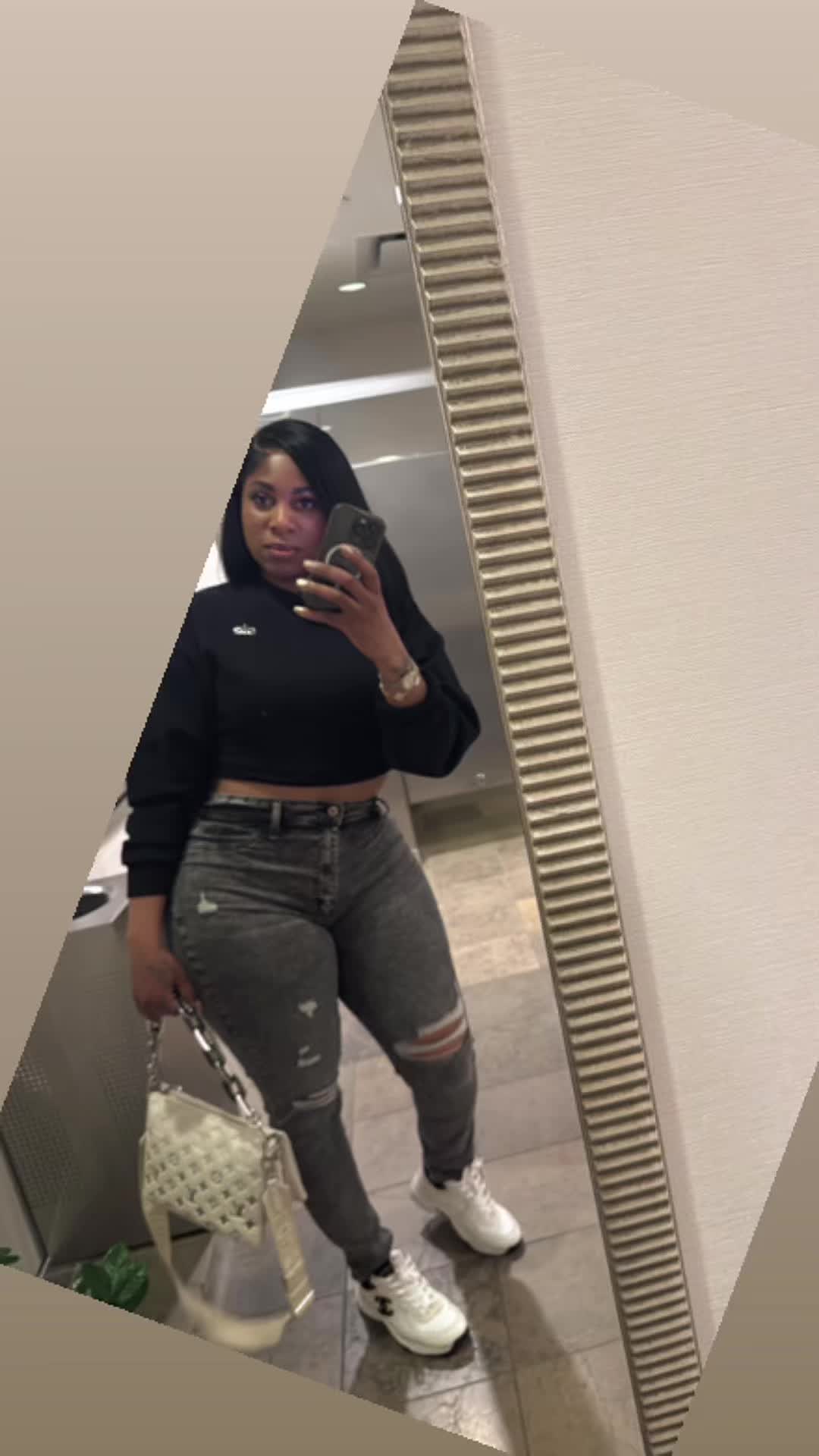 @luvn_me_flawsnall