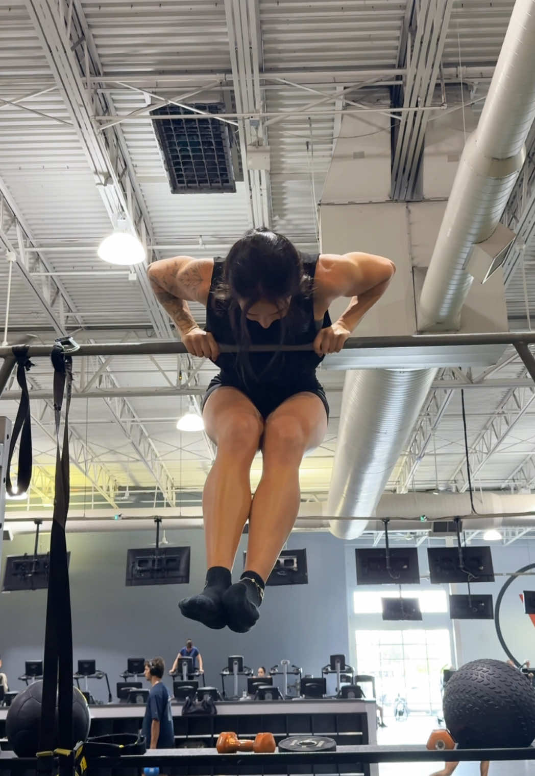 @chloe | calisthenics