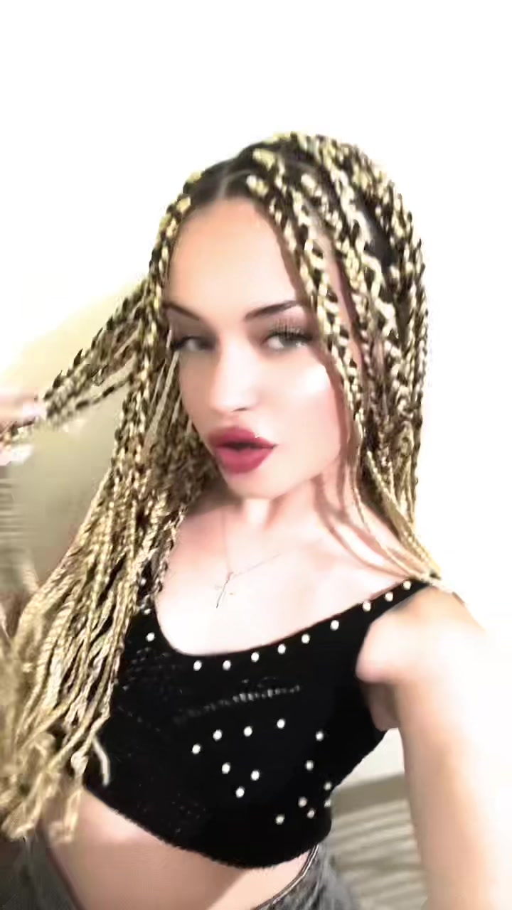 @👸🏽