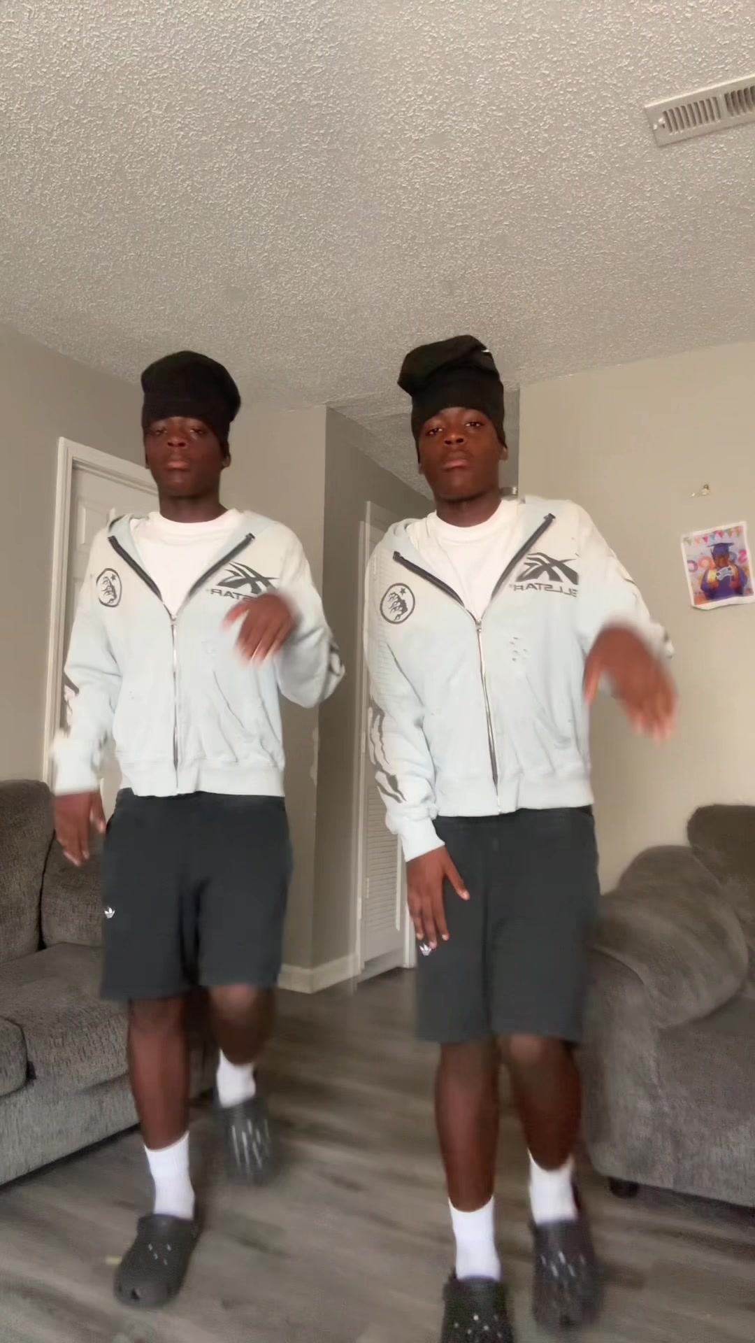 @Uzii