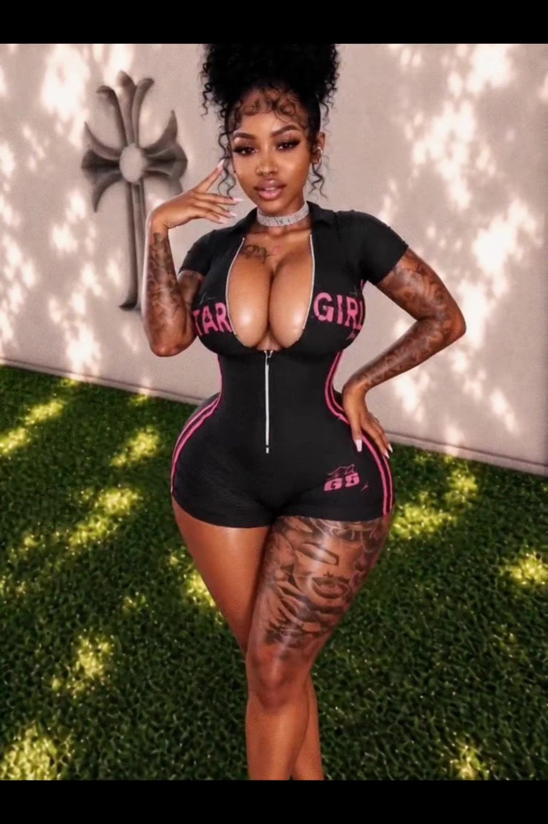 @Niya Niya