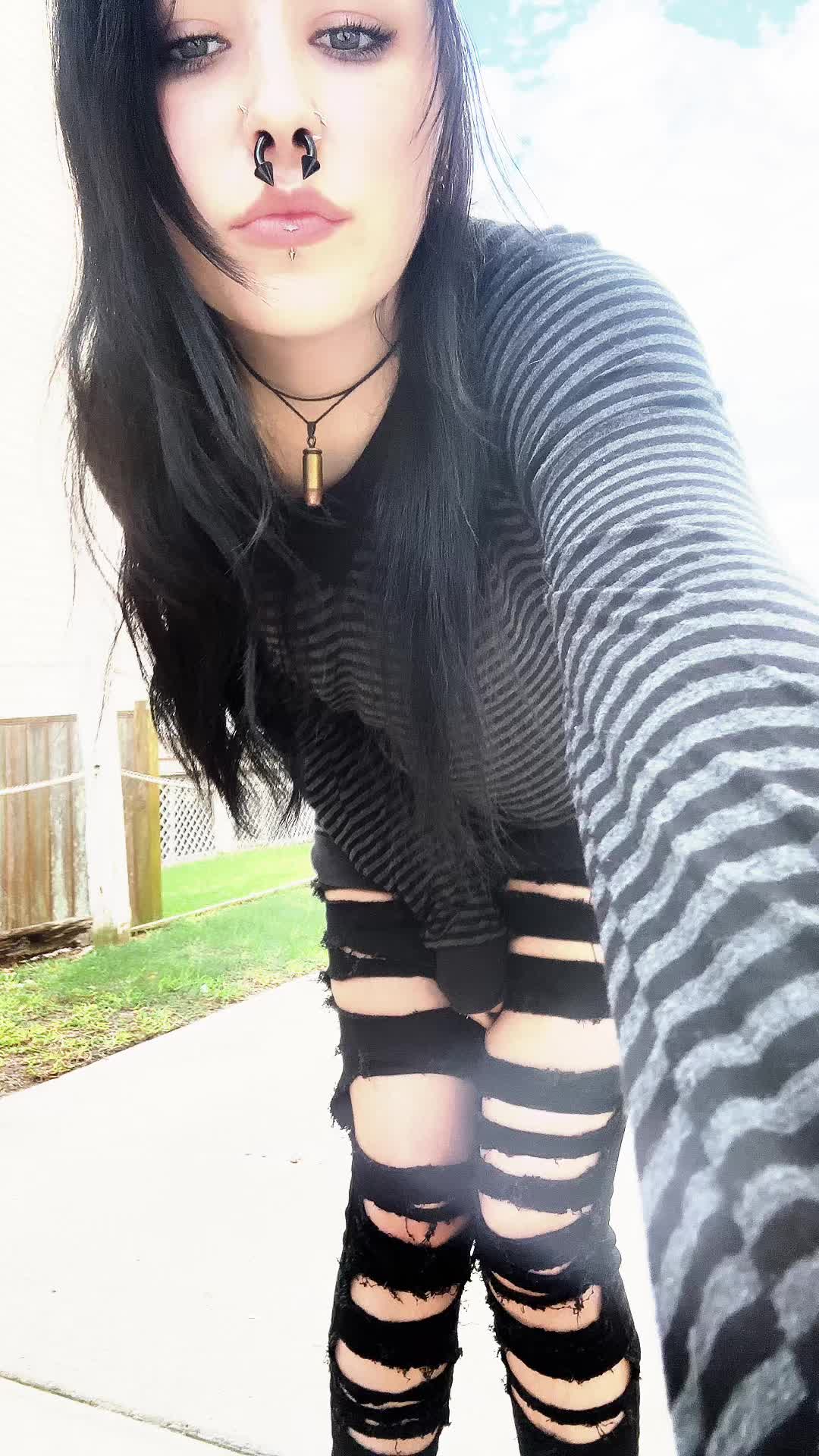 @aja 🧟&zwj;♀️