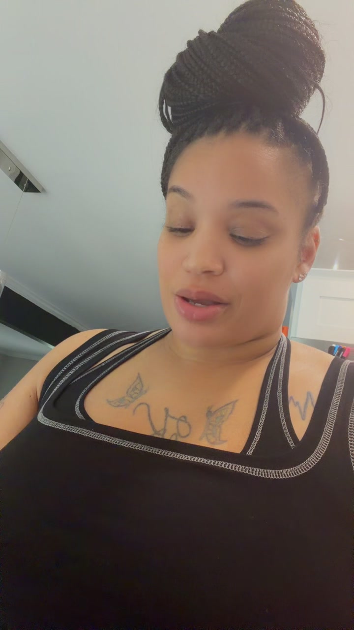 @Keeping__upwith_Dee