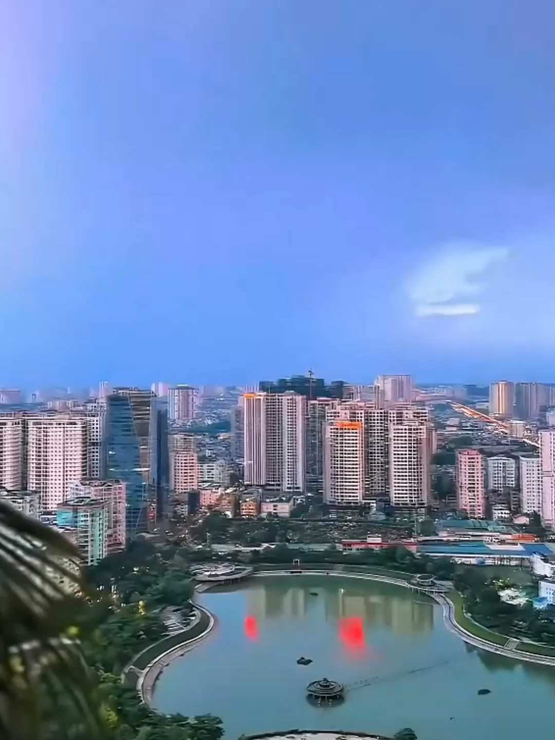 @H&agrave; Nội Land