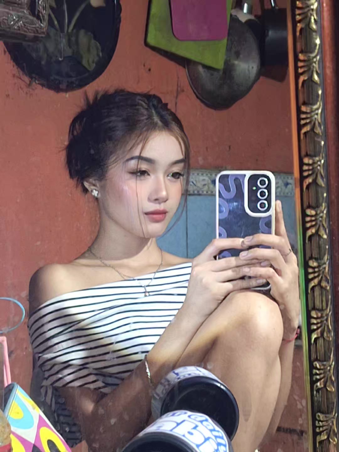 @shi.