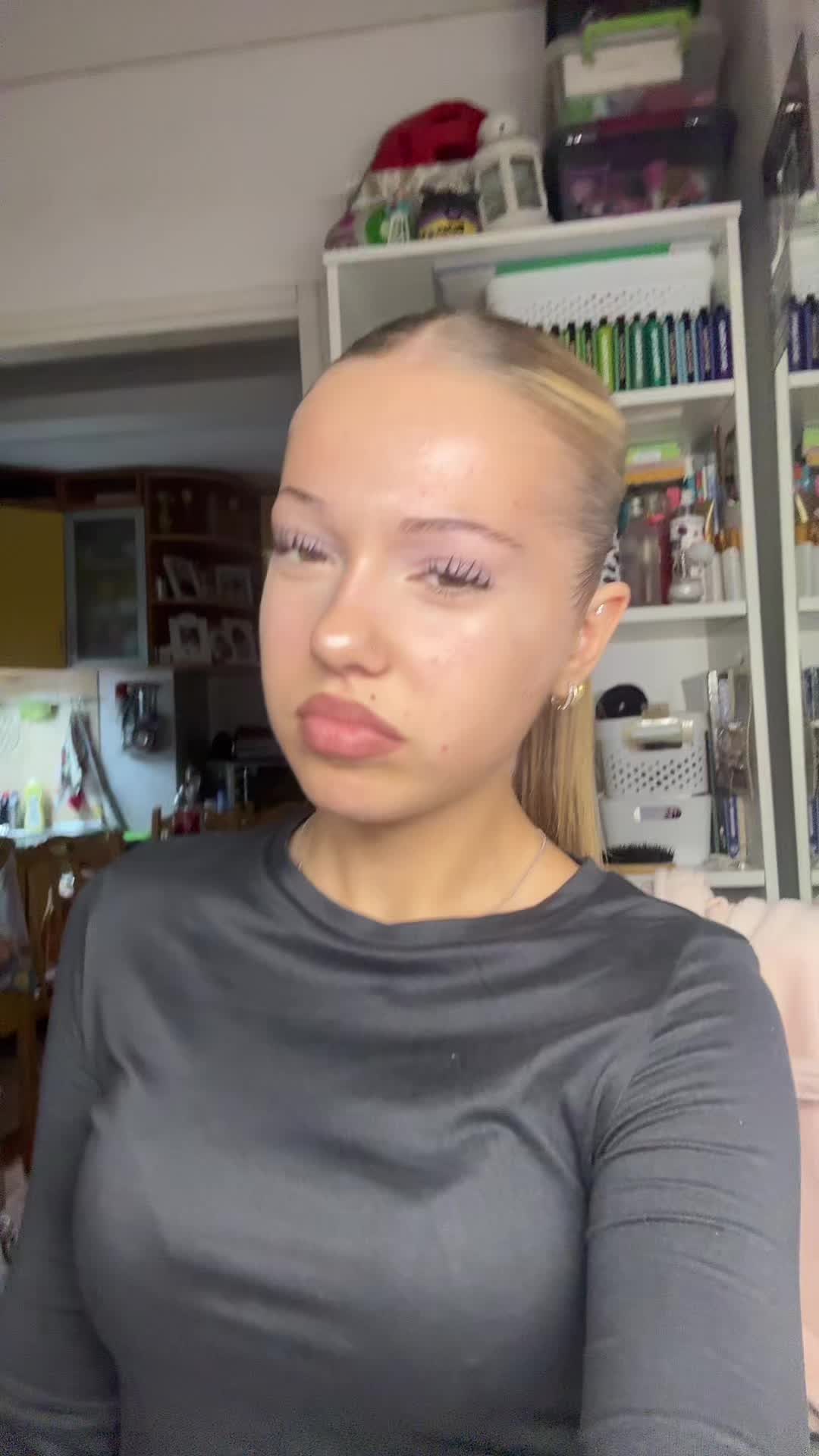@user1364749252