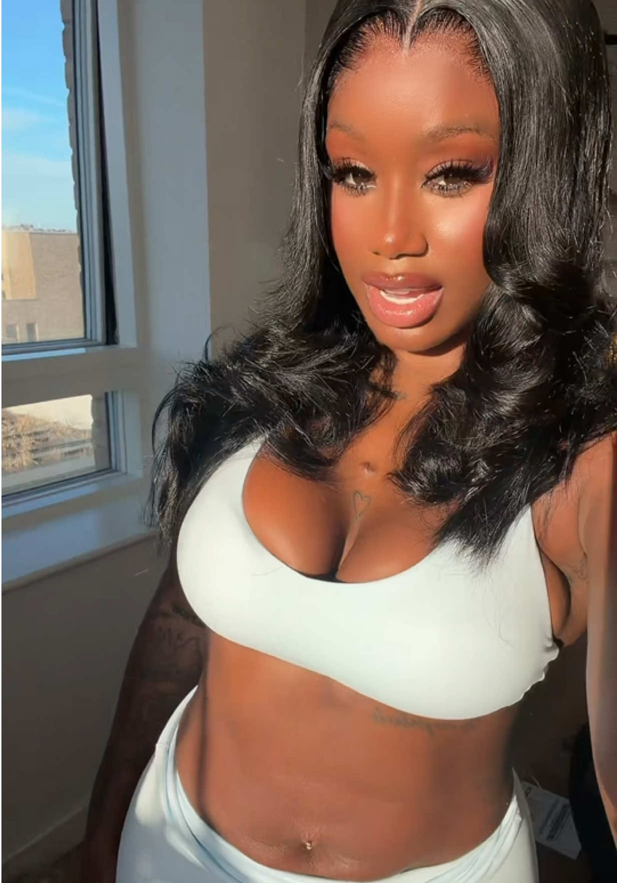 @kingkarine.