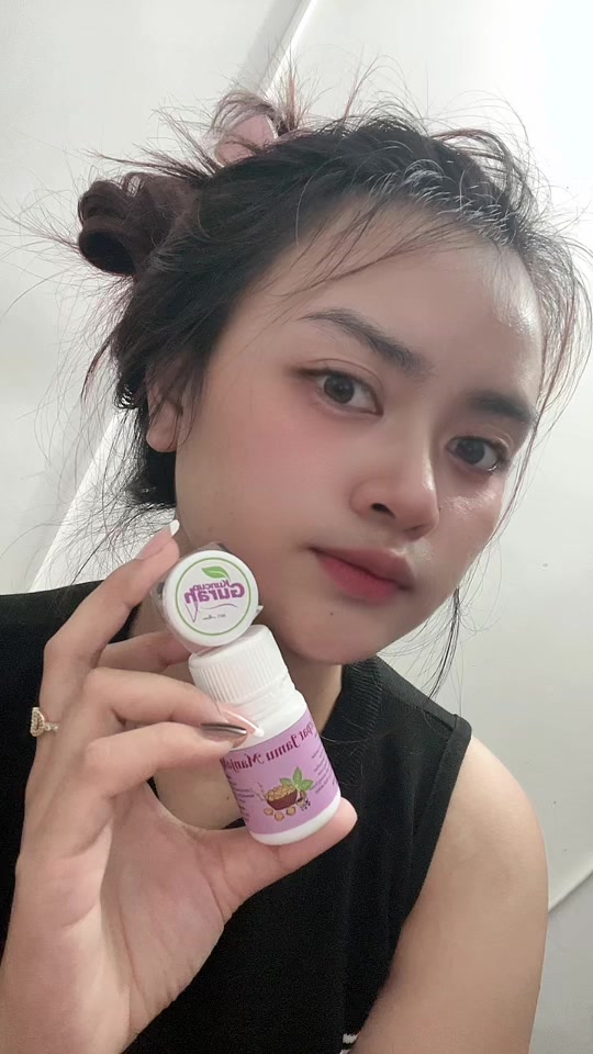 @ANNISA VIDIA N 🍒