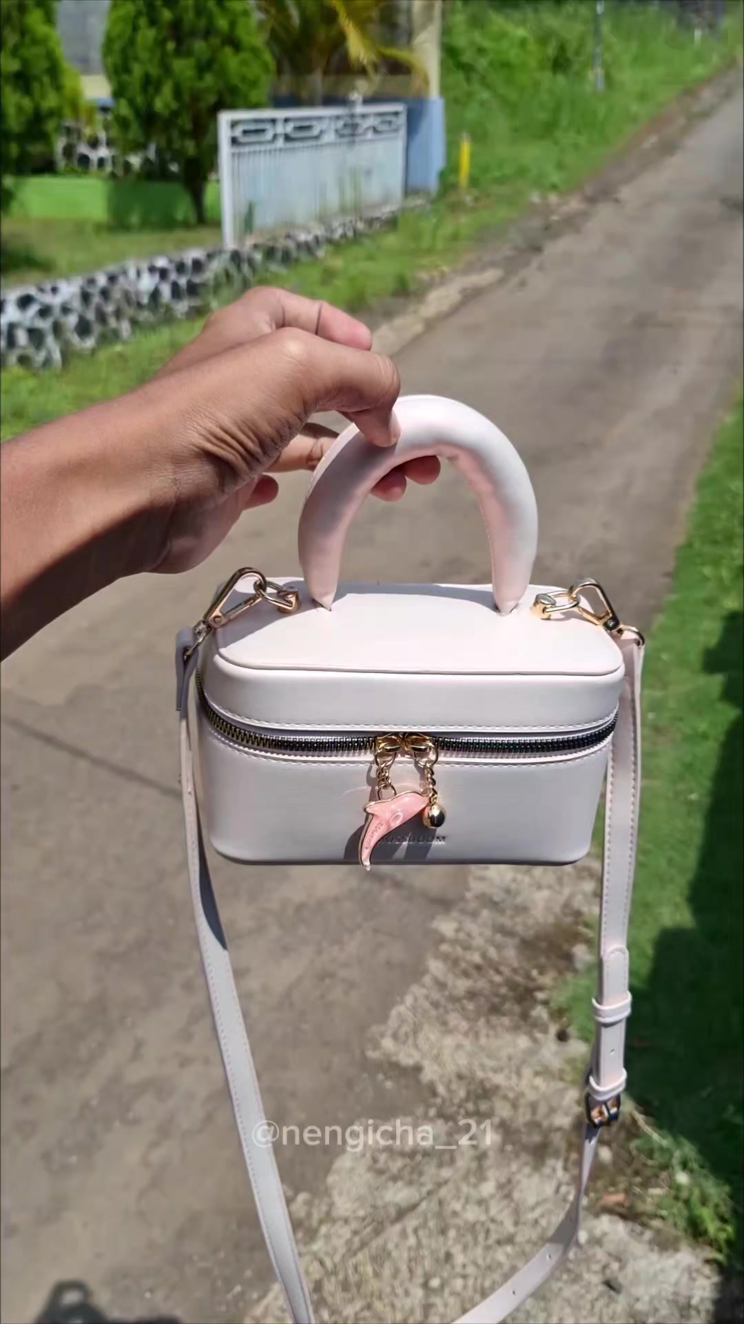 @Viora Bag