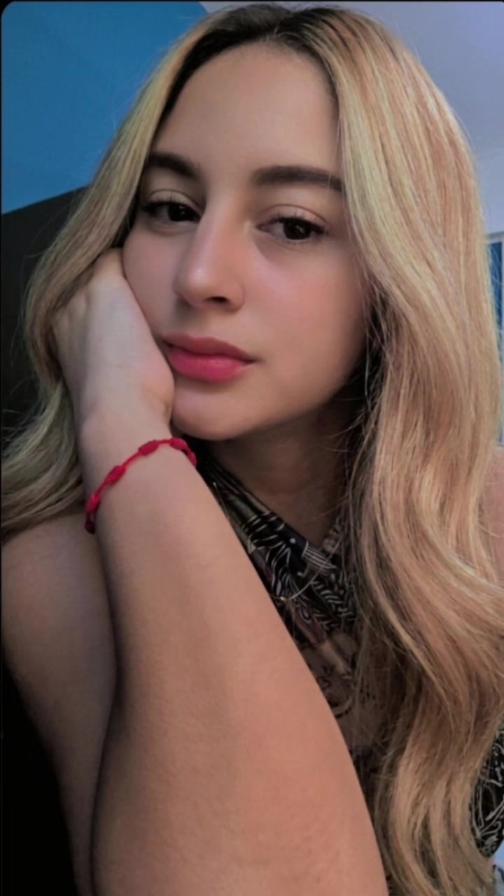 @𝑨𝒏𝒚𝒊 𝑹𝒂𝒎𝒐𝒔🌸🐘❄️