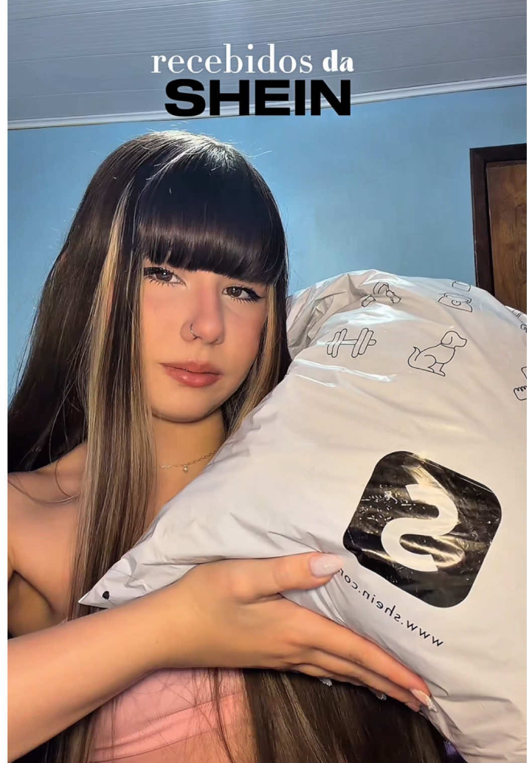 @Ellazoka
