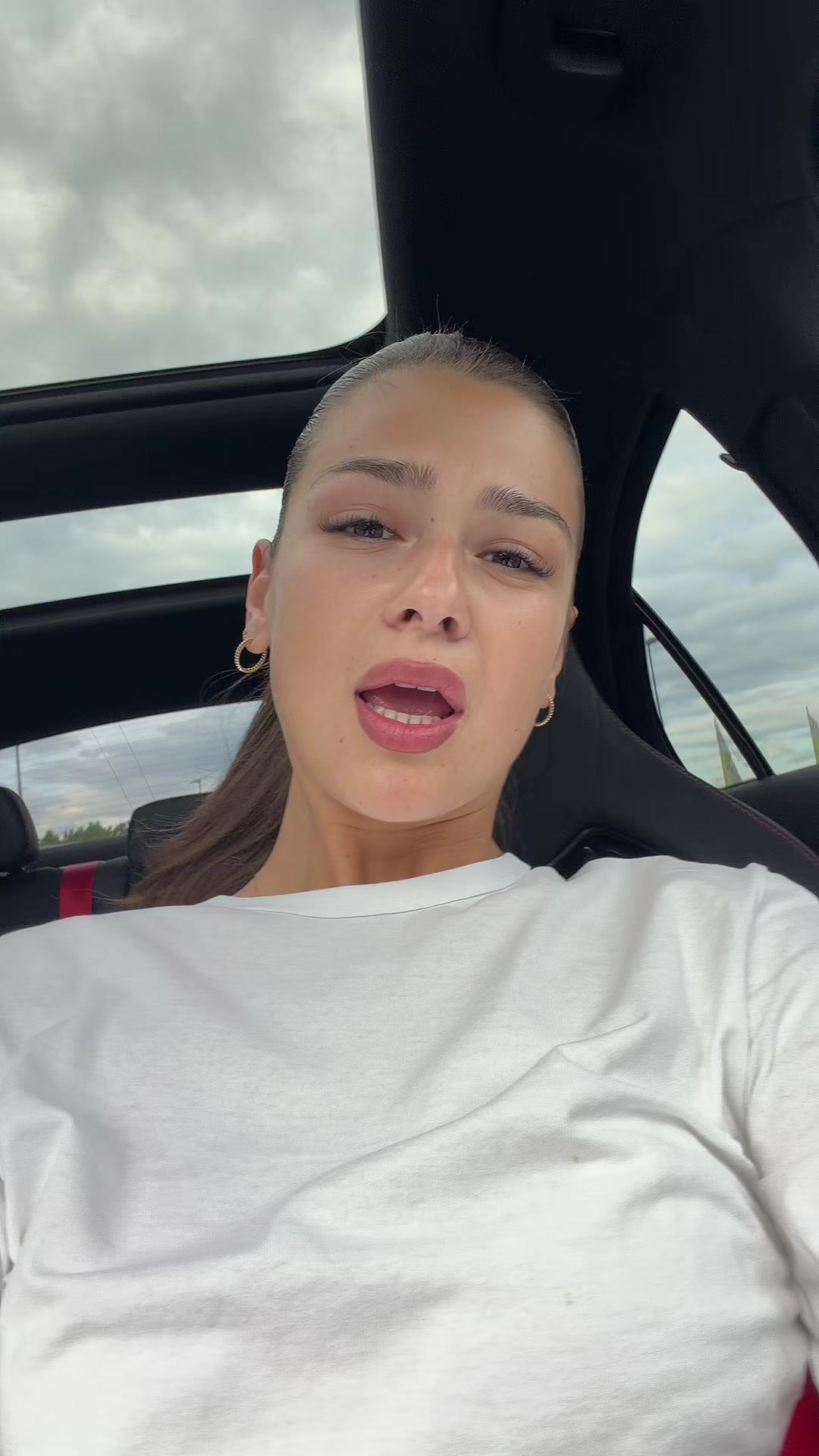@xenia🫦