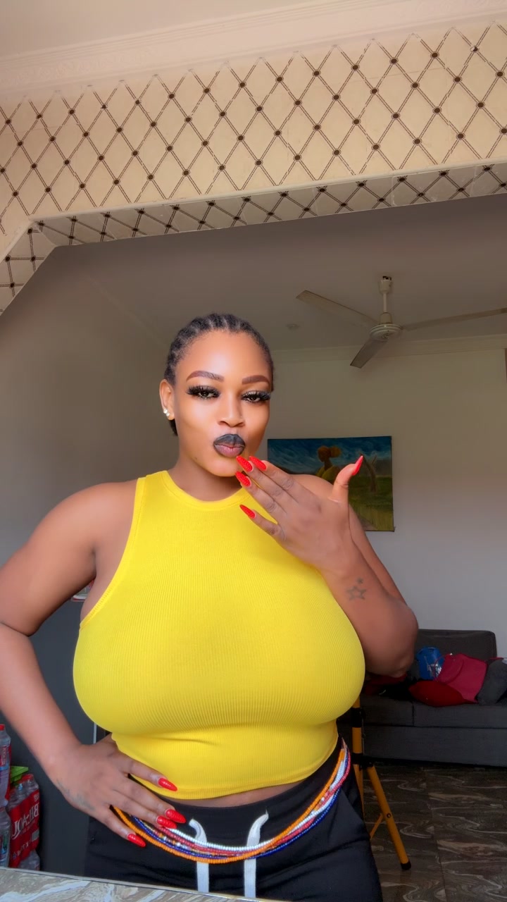 @🩵Bigbreast777🩵