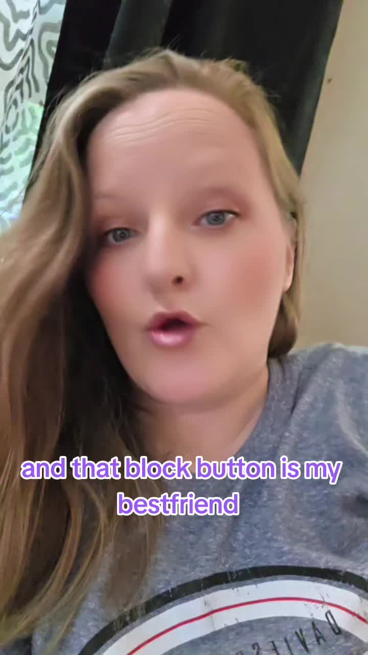 @Sarah🦇 🧛&zwj;♀️