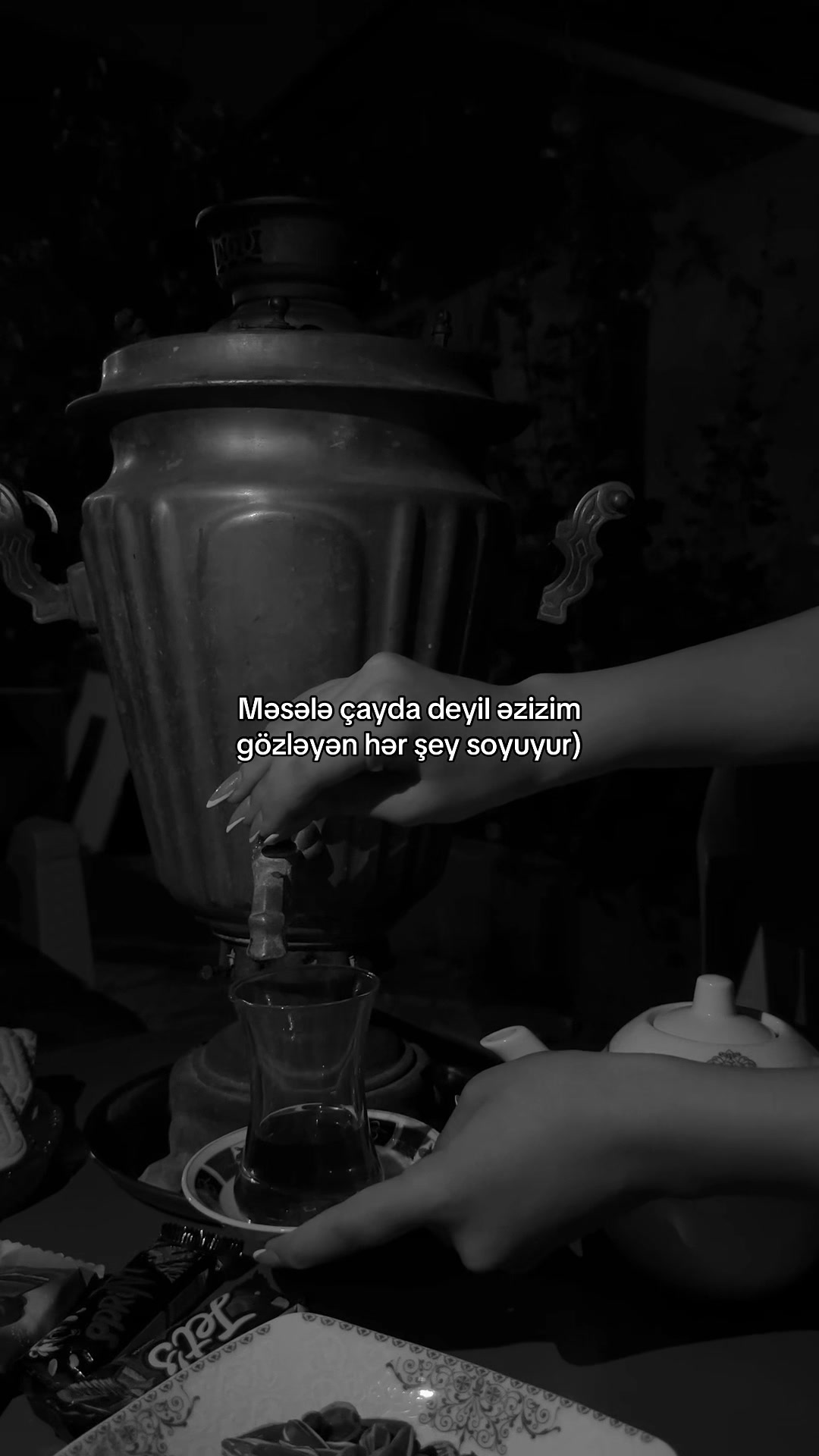 @𝒩