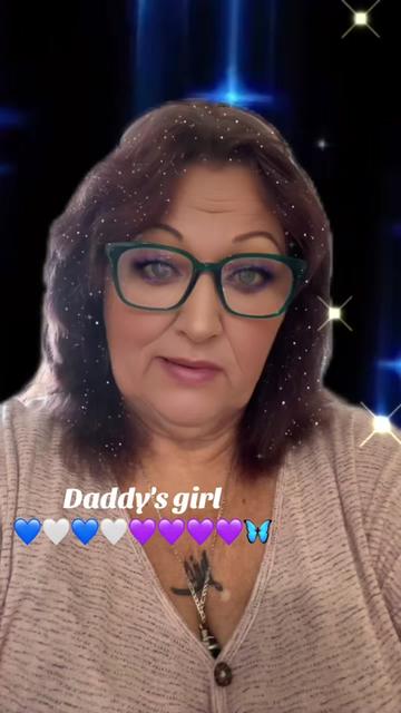 @💙🤍Daddy's girl 💜🦋