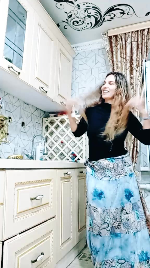 @lora777