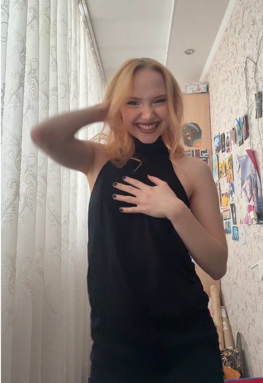 @:D