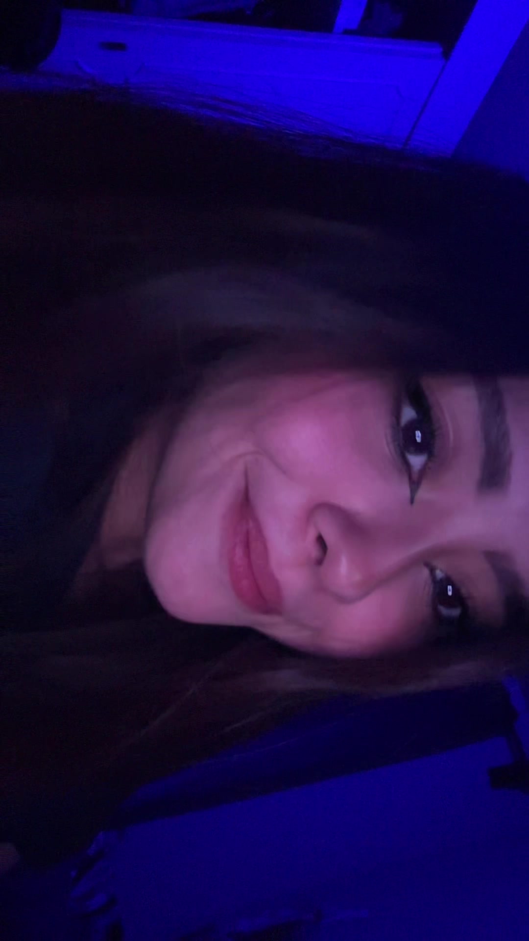 @-S