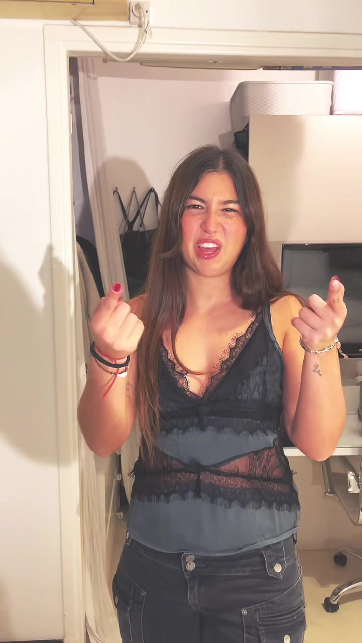 @clari