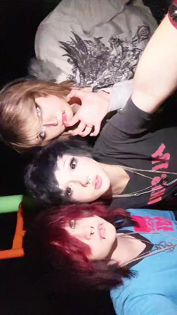 @Nikkolas Lee / vince
