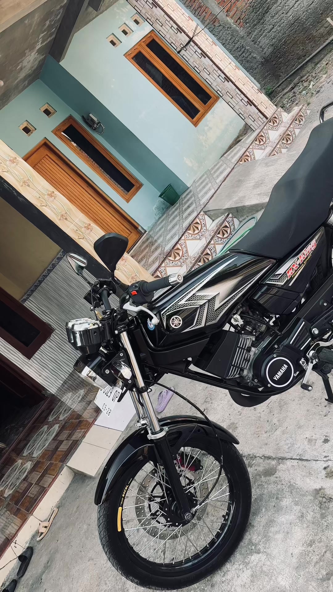 @YONZ GARAGE 2STROKE