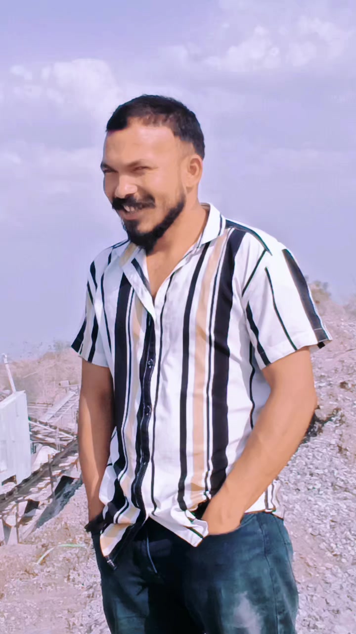 @Mr... सार्की 😔❤️❤️