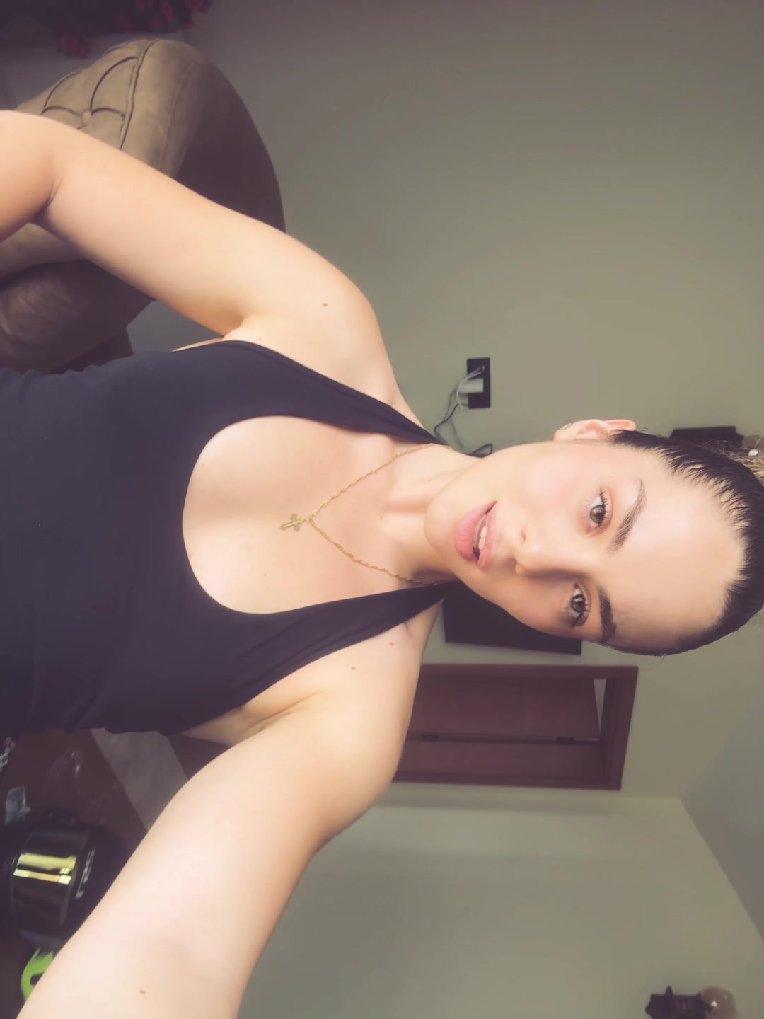 @Миња