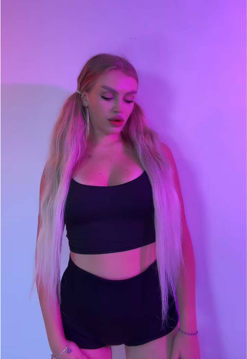 @Icyyyy